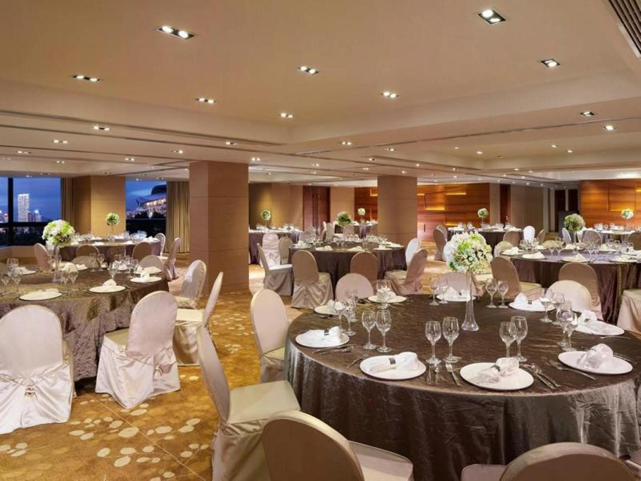 The Harbourview - Chinese Ymca Of Hong Kong Hotel Bagian luar foto
